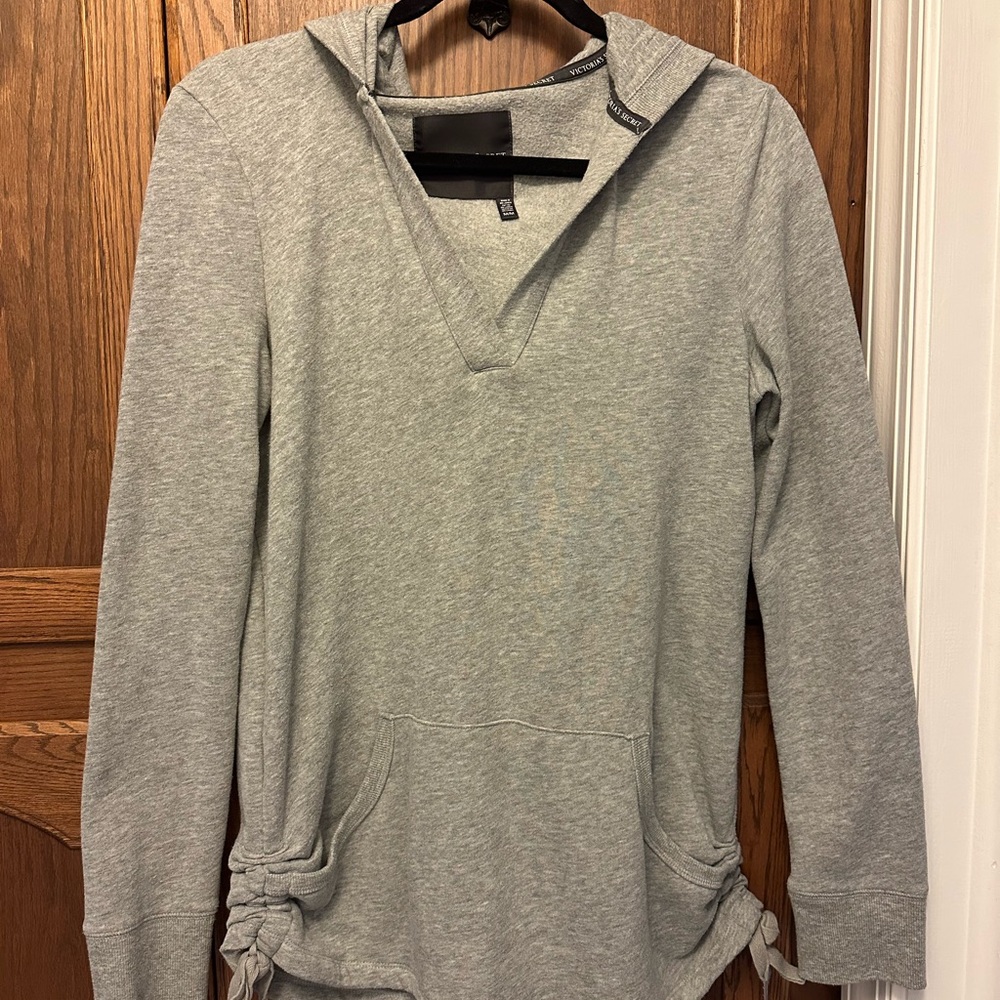 🌹Victoria's Secret side cinched Gray Hoodie